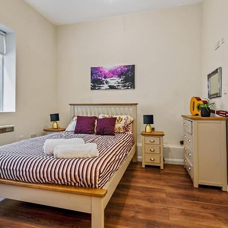 Two Bedroom With Patio Close To Hyde Park Ed4 Londra Esterno foto