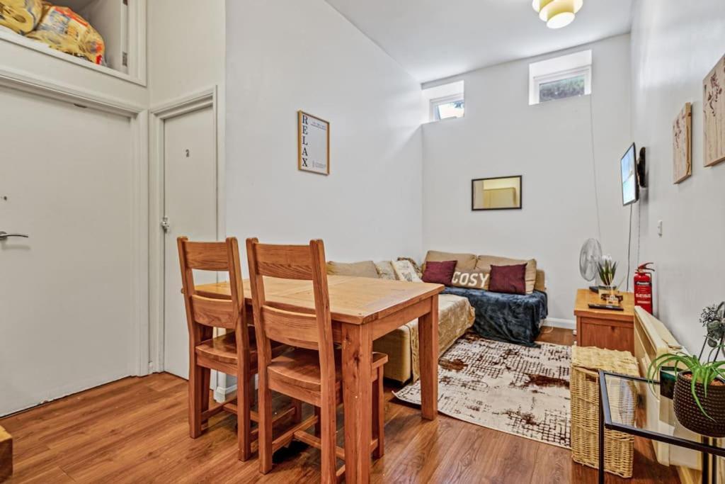 Two Bedroom With Patio Close To Hyde Park Ed4 Londra Esterno foto